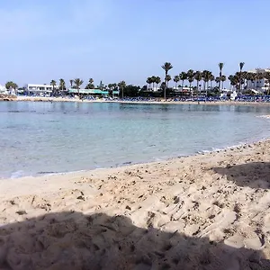 Christopher's Sandy Ajia Napa